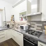 Lovely Design Apartment With Balcony